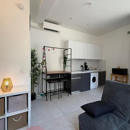 Apartman 18m Renove Rdc Proche Commerces & Bus *