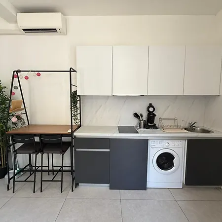 18m Renove Rdc Proche Commerces & Bus * Antibes