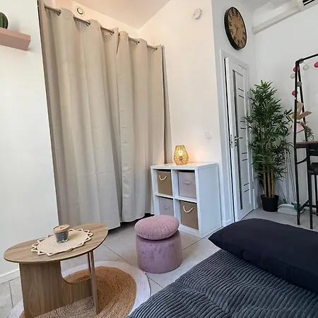 18m Renove Rdc Proche Commerces & Bus Apartman *