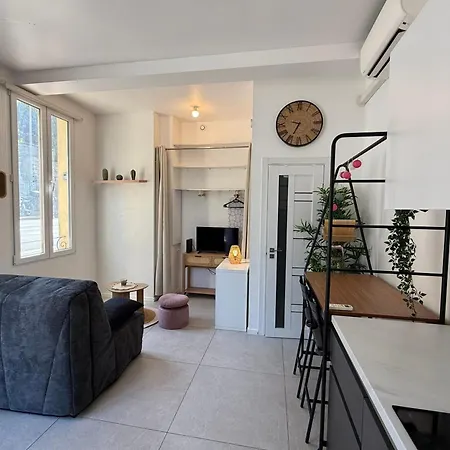 18m Renove Rdc Proche Commerces & Bus * Antibes